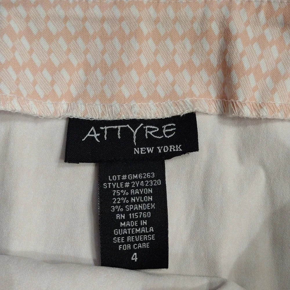 NWT Attyre New York Pull-On Geometric Print Pencil Skirt, Size 4, Pink & White